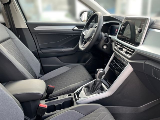Fahrzeugabbildung Volkswagen T-ROC 1.5 TSI DSG GOAL AHK APP-CONNECT LED