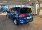 Volkswagen Touran 1.6 TDI SCR DSG Comfortline Comfortline - VW Touran von privat