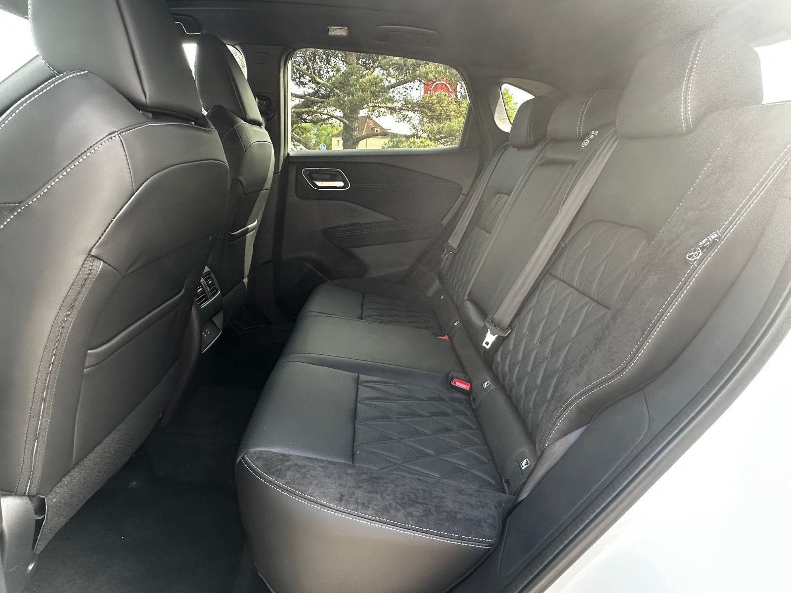 Fahrzeugabbildung Nissan Qashqai Tekna+