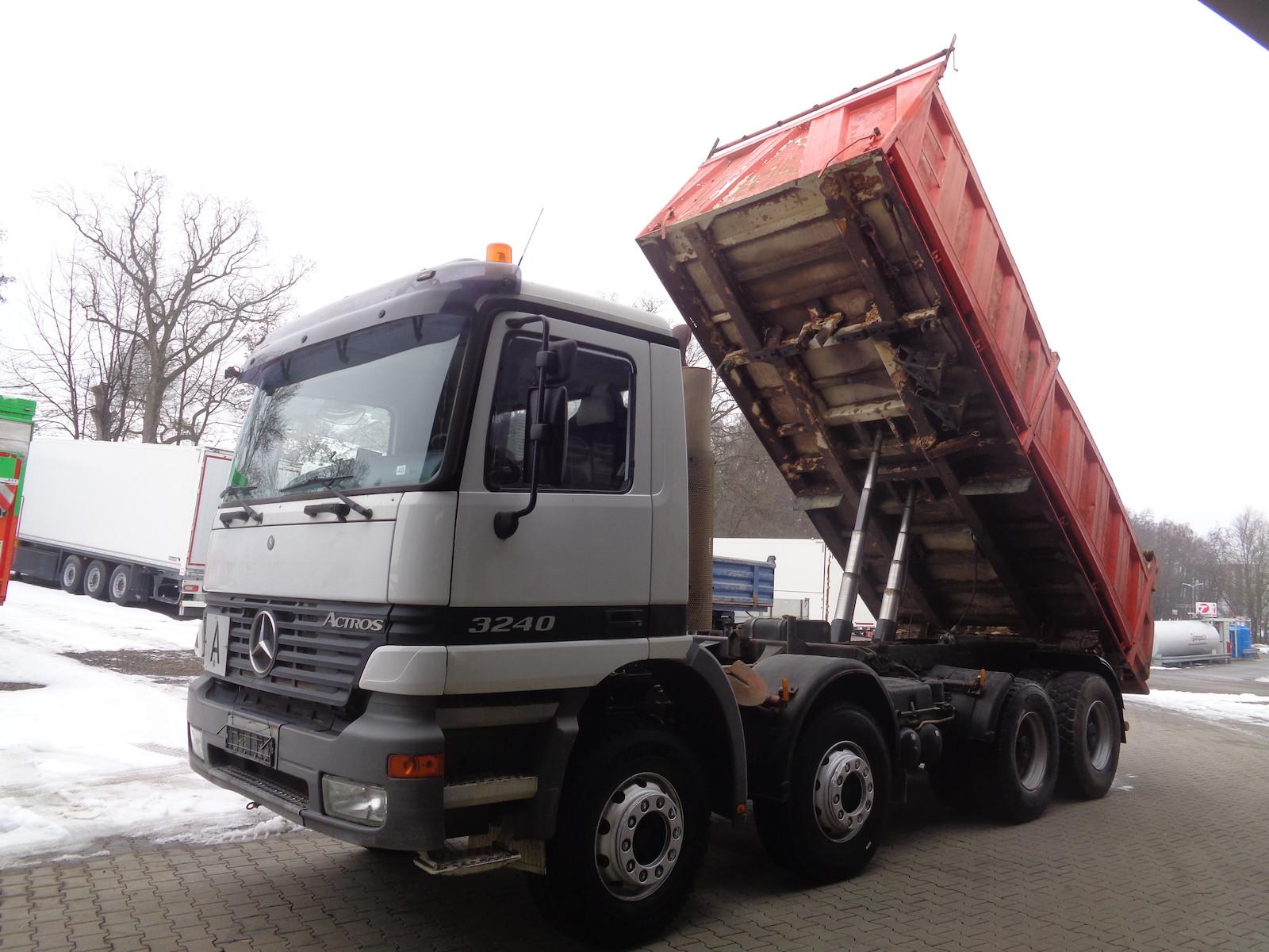 Mercedes-Benz Actros 3240 8x4 Blatt Meiller 3-S-Kipper
