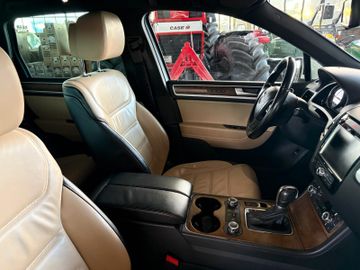 Volkswagen Touareg - 9