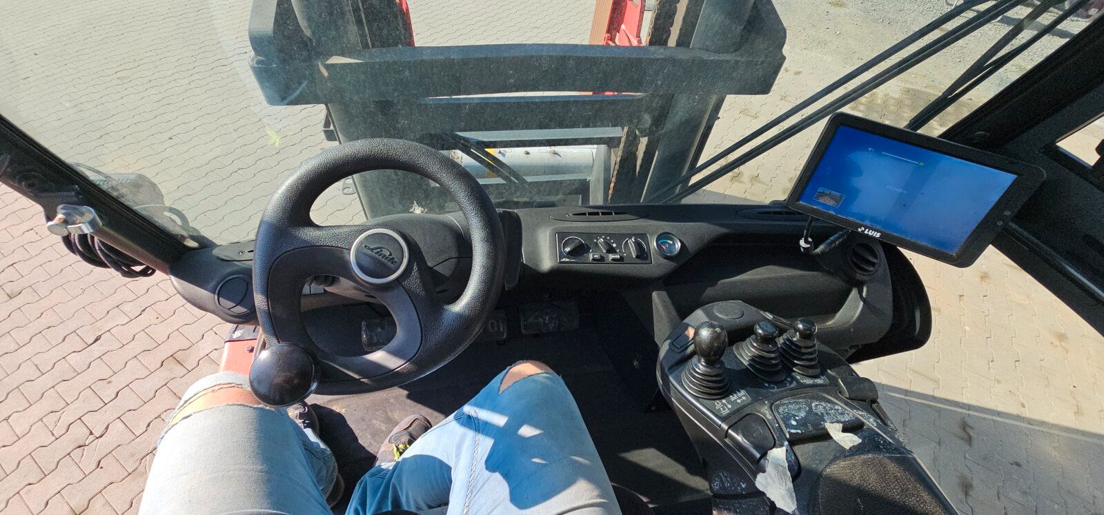 Fahrzeugabbildung Linde H80D-03/900