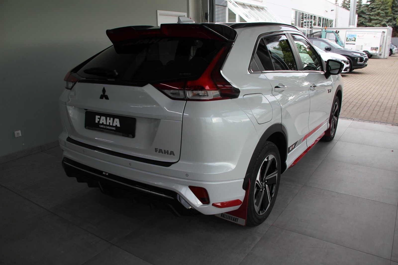 Fahrzeugabbildung Mitsubishi Eclipse Cross PHEV Select