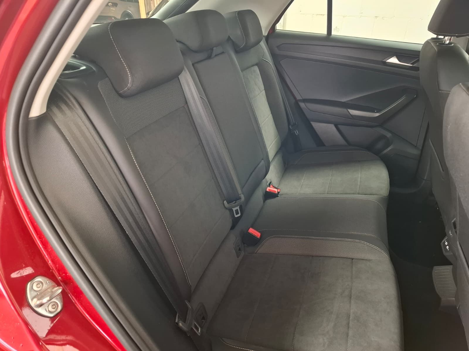 Fahrzeugabbildung Volkswagen T-Roc Style 2,0 TDI DSG +IQ.Drive +Navi +Kamera