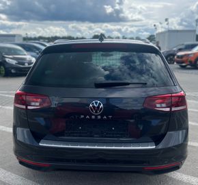 Volkswagen Passat Variant - 8