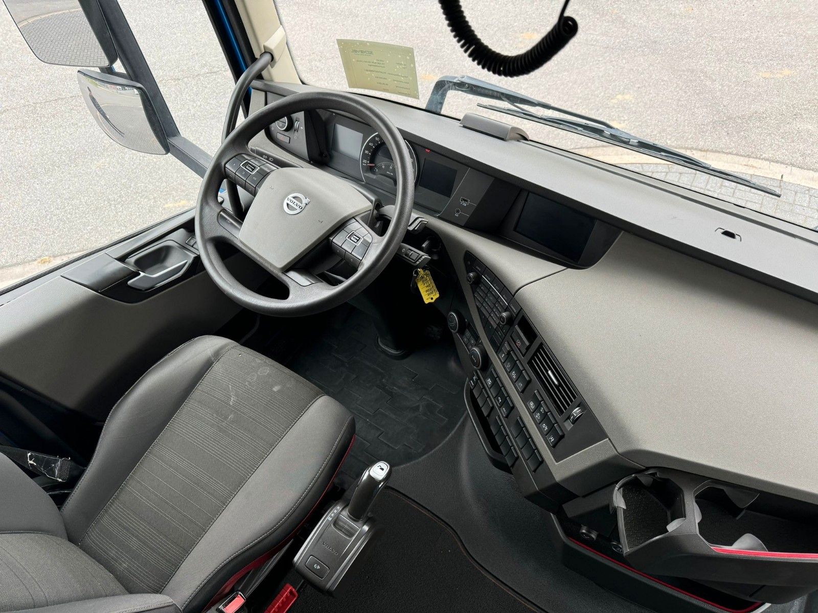 Fahrzeugabbildung Volvo FH 500 4x4H BL SA mit 2-Kreis-Hydraulik