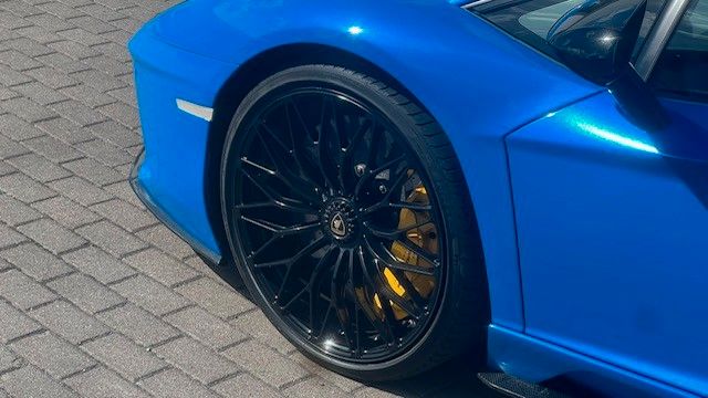 Fahrzeugabbildung Lamborghini Aventador S Coupé VOLL*Carbon*