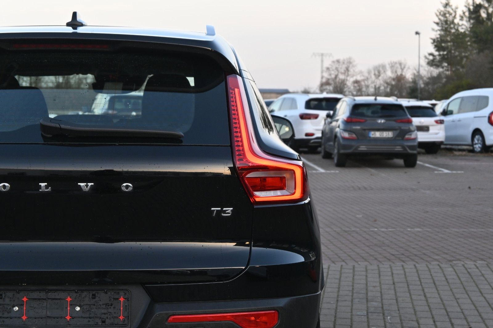 Fahrzeugabbildung Volvo XC40 T3 Benzin Momentum*RFK*FSHZG*