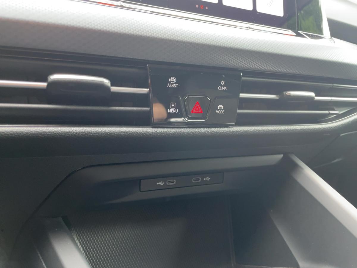 Volkswagen Golf VIII Variant 1.5 TSI Active CarPlay ACC AHK, миниатюра 18