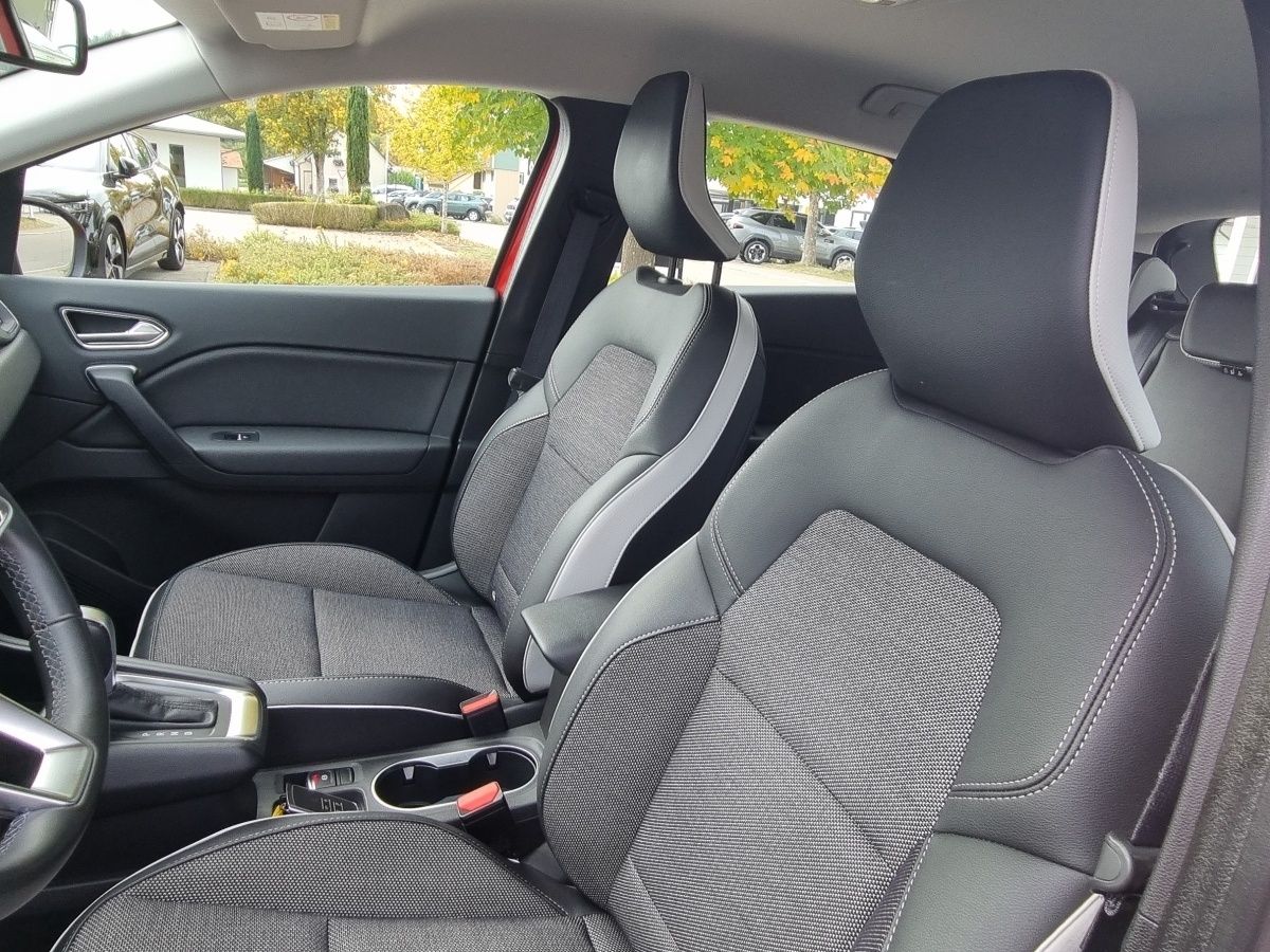 Fahrzeugabbildung Renault Captur INTENS TCe 130 EDC