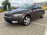 Skoda Octavia Combi 1.4 TGI CNG/Benzin *Tempo+PDC+AHK* - Skoda Octavia mit CNG-Antrieb: Kombi, 1.4