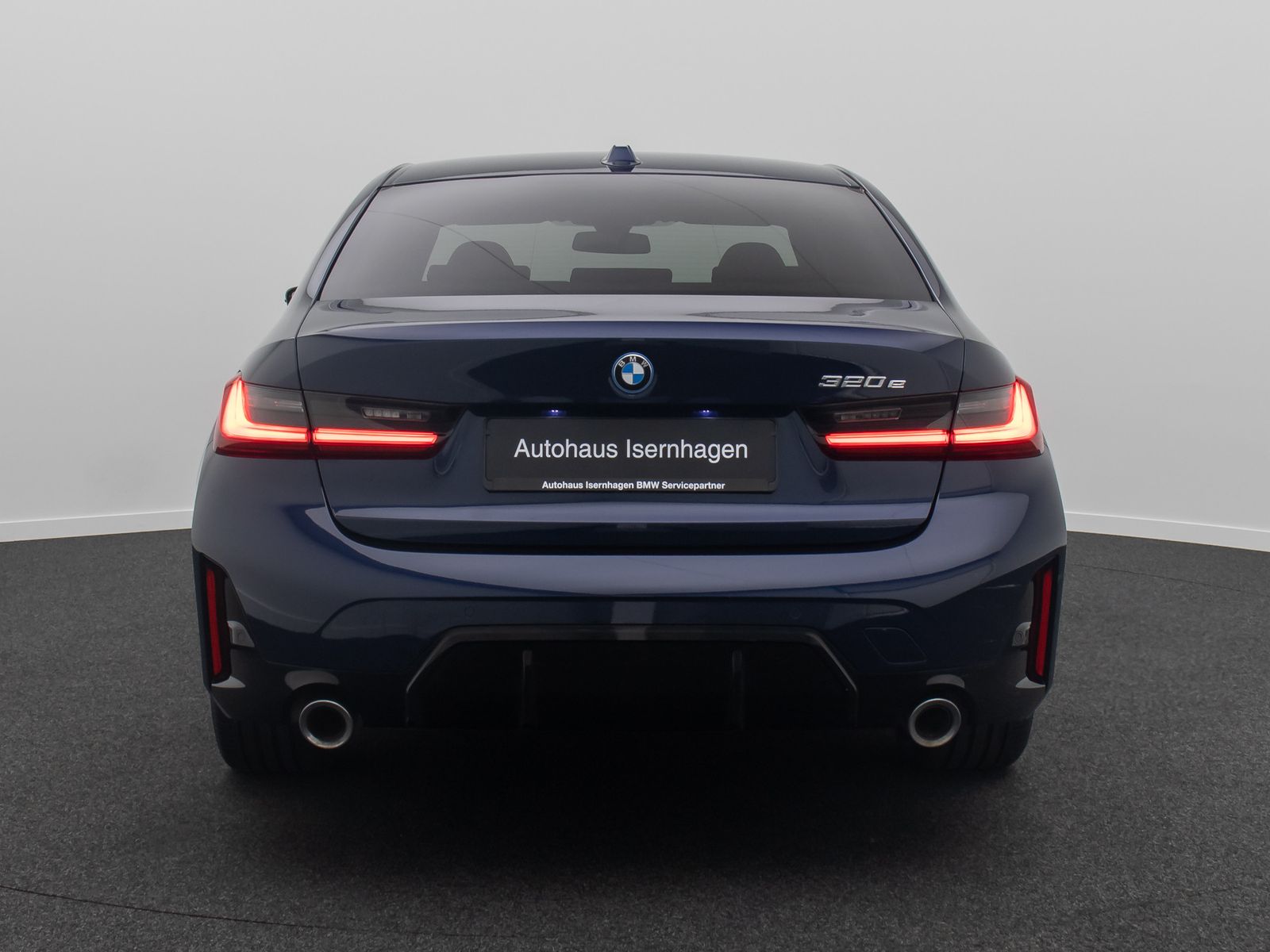 Fahrzeugabbildung BMW 320e M Sport DAB PDC Widscreen Individual 18Zoll