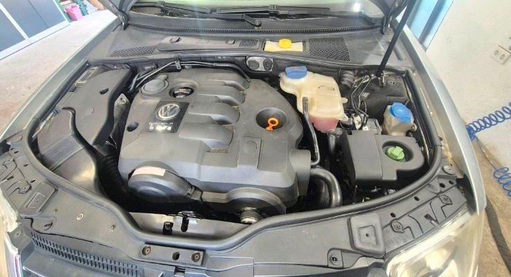 Volkswagen Passat 2004 — photo 5