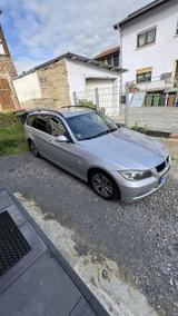 BMW 318i touring mit AT-Motor - BMW 318: 318i Motor
