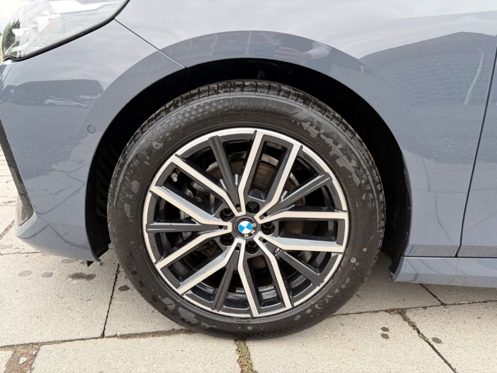 BMW 220 Active Tourer i MSport DrivAssisPlus HiFi ! foto 3