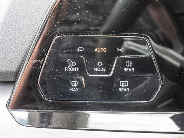 Golf VIII 1.5 TSI Style AHK ACC PANO MATRIX-LED