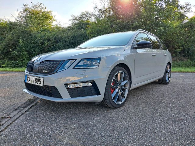 Skoda Octavia RS 230PS EZ. 12.2017 CANTON ...