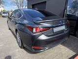 Lexus ES 300h Luxury Line - graue Lexus ES-Serie