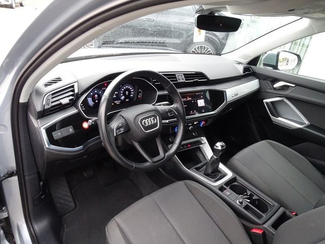Q3 35 TDI advanced / Komfort-Paket