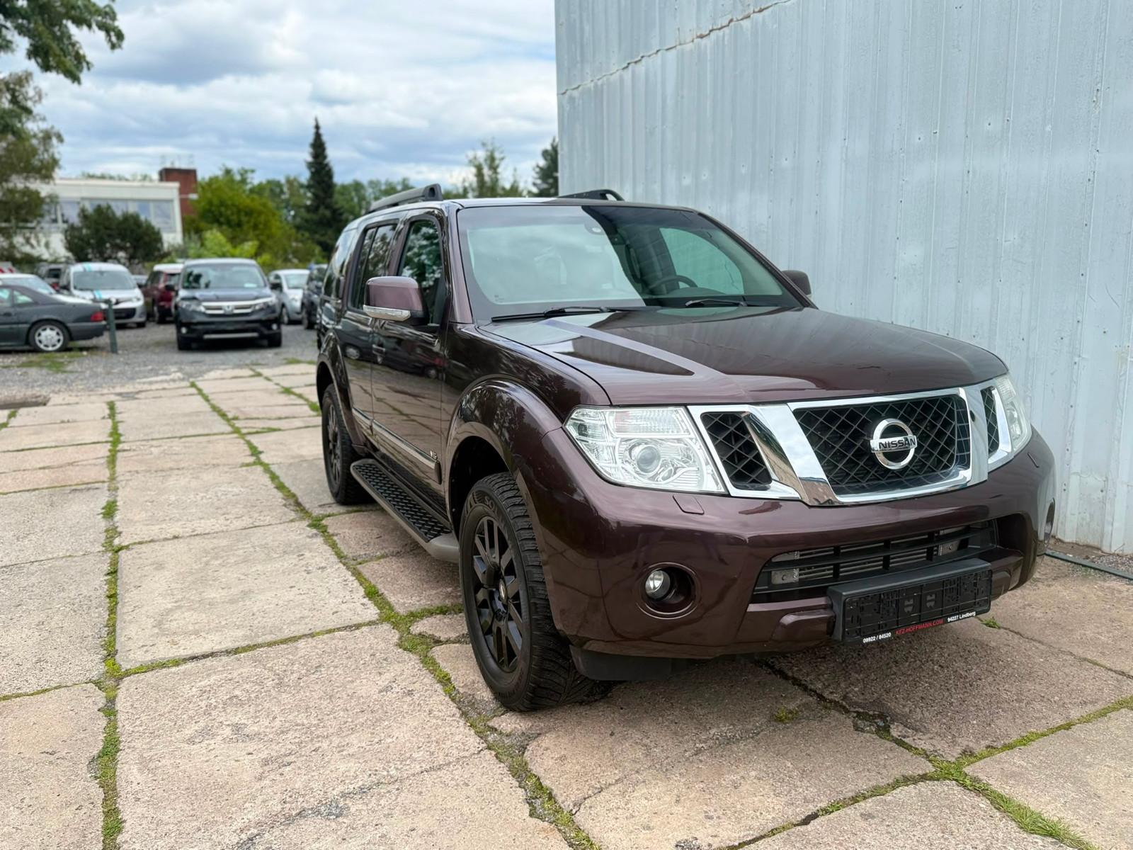 Nissan Pathfinder 3.0 dCi LE | 231 ch | BVA | 7 places | Cuir électrique à mémoire | Sièges chauffants | Toit ouvrant | Bose