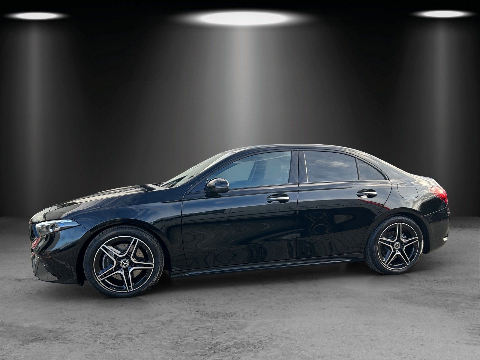 Fahrzeugabbildung Mercedes-Benz A2204M Limo AMG Premiu+ DISTR Memo AHK Pano MLED