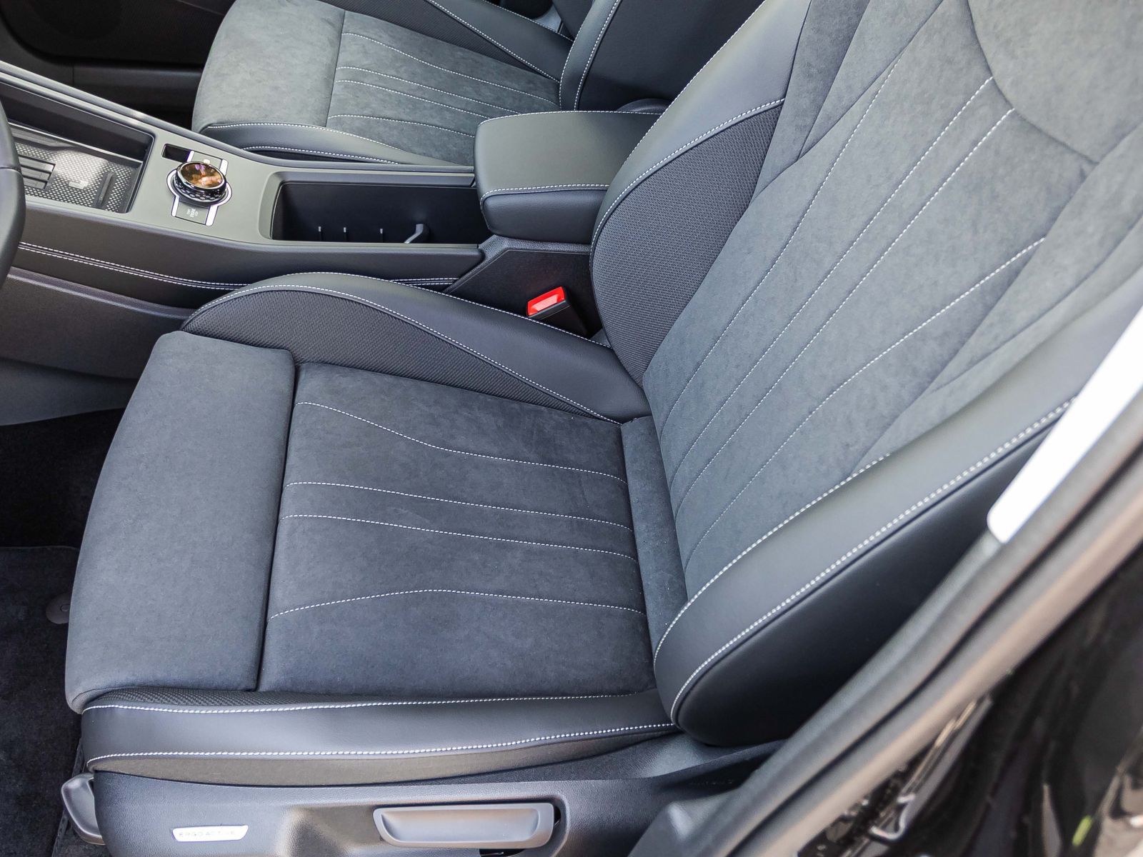 Volkswagen T-Roc - Bild 10