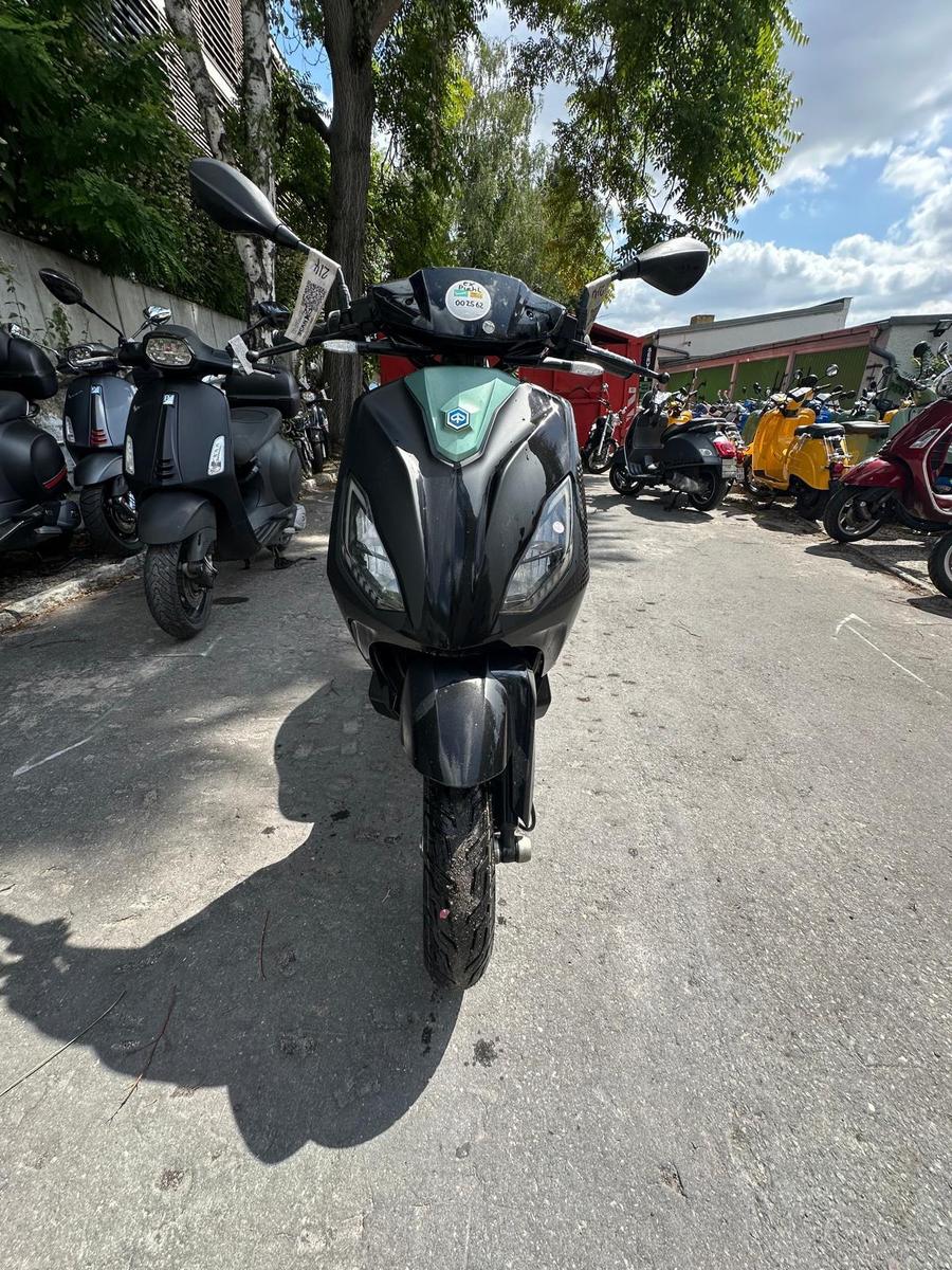 Piaggio 1+ E5 PMP bis zu 100 Km Reichweite