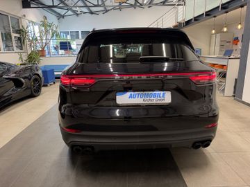 Porsche Cayenne - 8