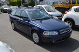 Volvo V40 1.8 Comfort!!TUV &AU NEU!! - gebrauchte Volvo V40 aus dem Jahr 2001