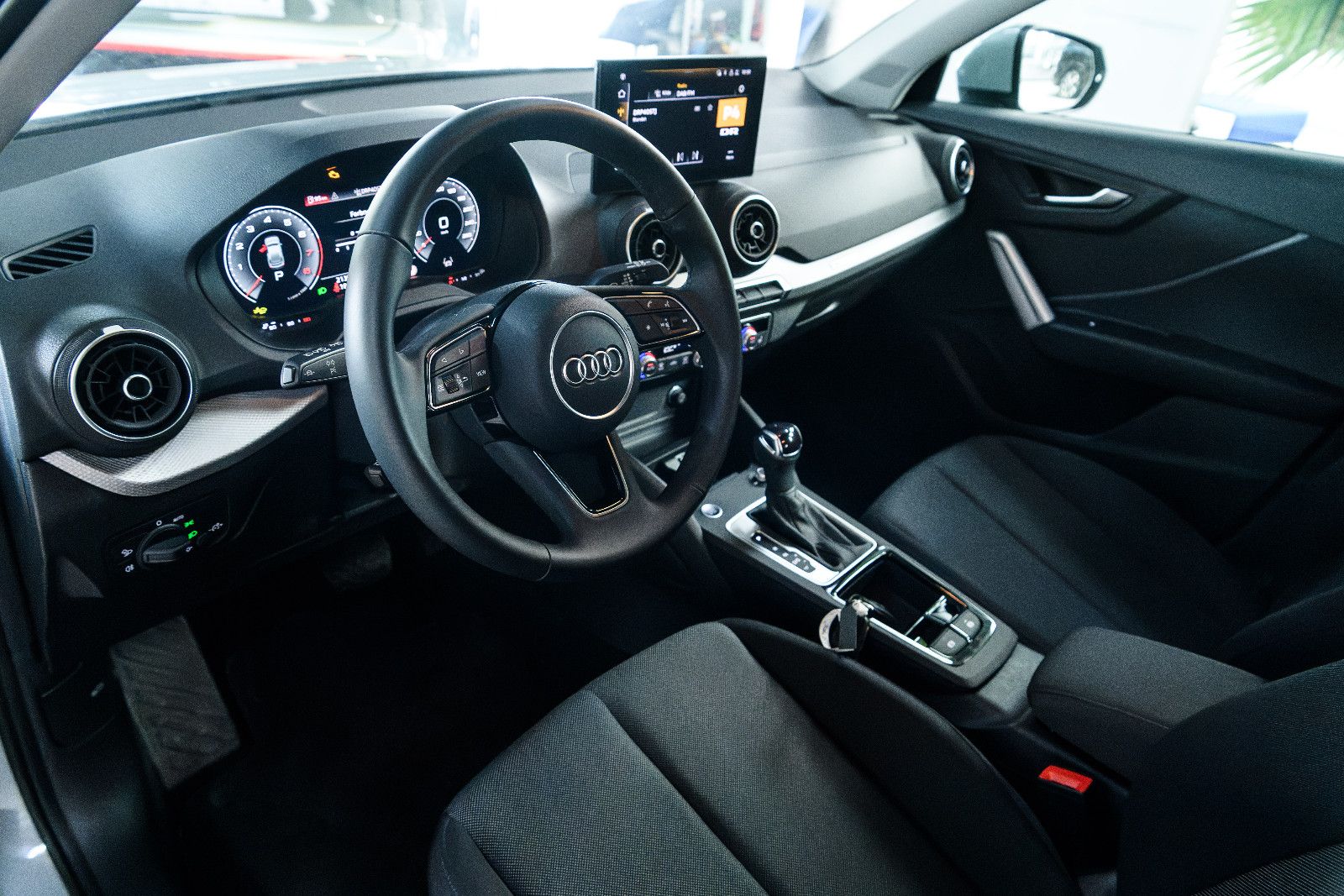 Fahrzeugabbildung Audi Q2 35 TFSI +Kamera +Sitzheizung +DAB