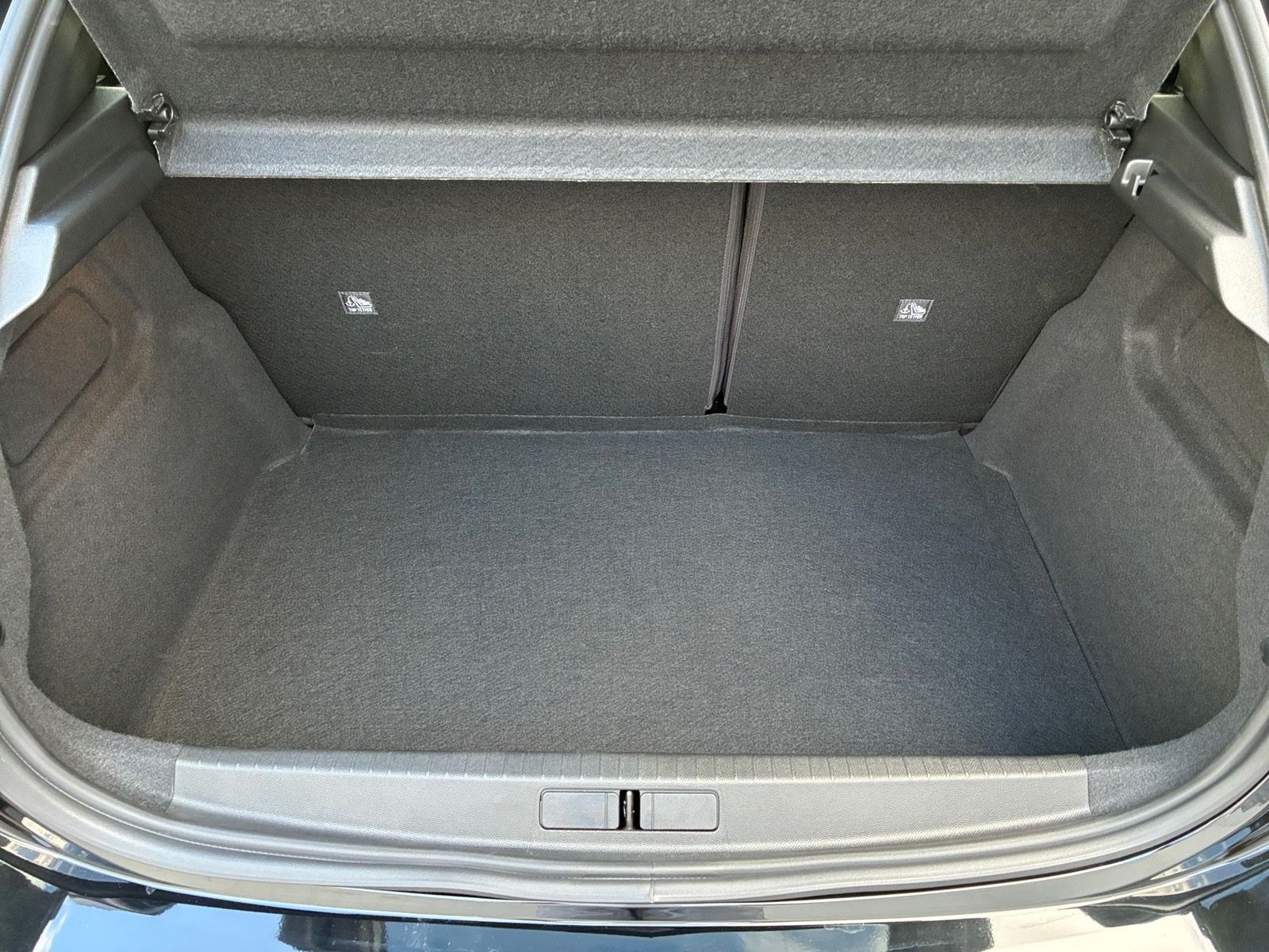 Fahrzeugabbildung Opel Corsa F 1.2 Turbo GS Kamera,LED,Navi,PDC,SHZ,LM
