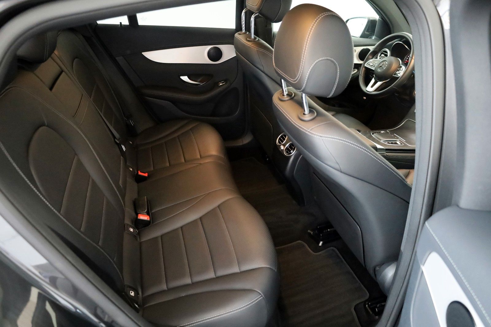 Fahrzeugabbildung Mercedes-Benz GLC 200d Coupe Leder,Navi,LED,SH,Kamera,Park Pak