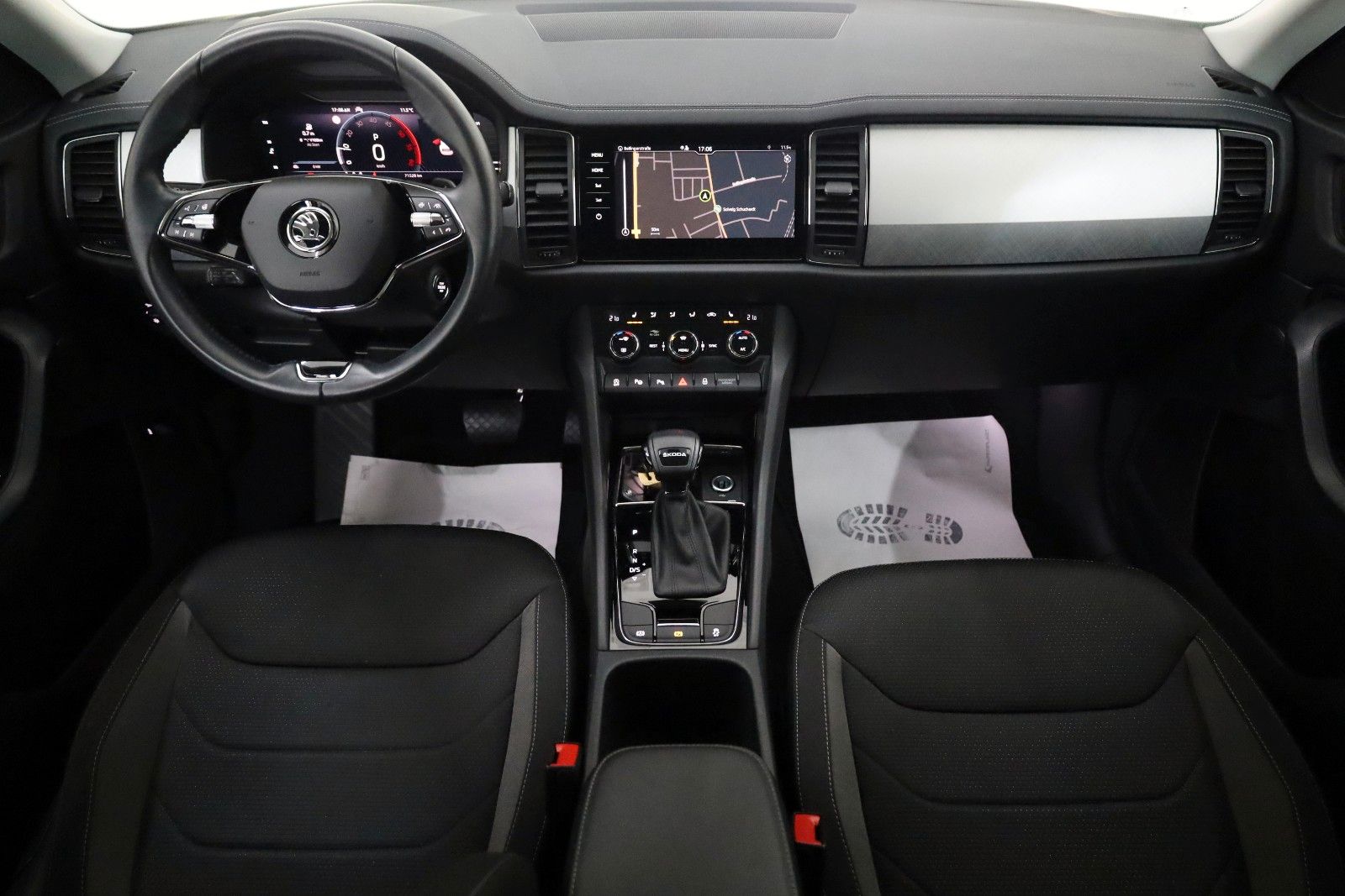 Fahrzeugabbildung SKODA Kodiaq Tour,Navi,LED,4xSH,Kamera,ACC, SR+WR
