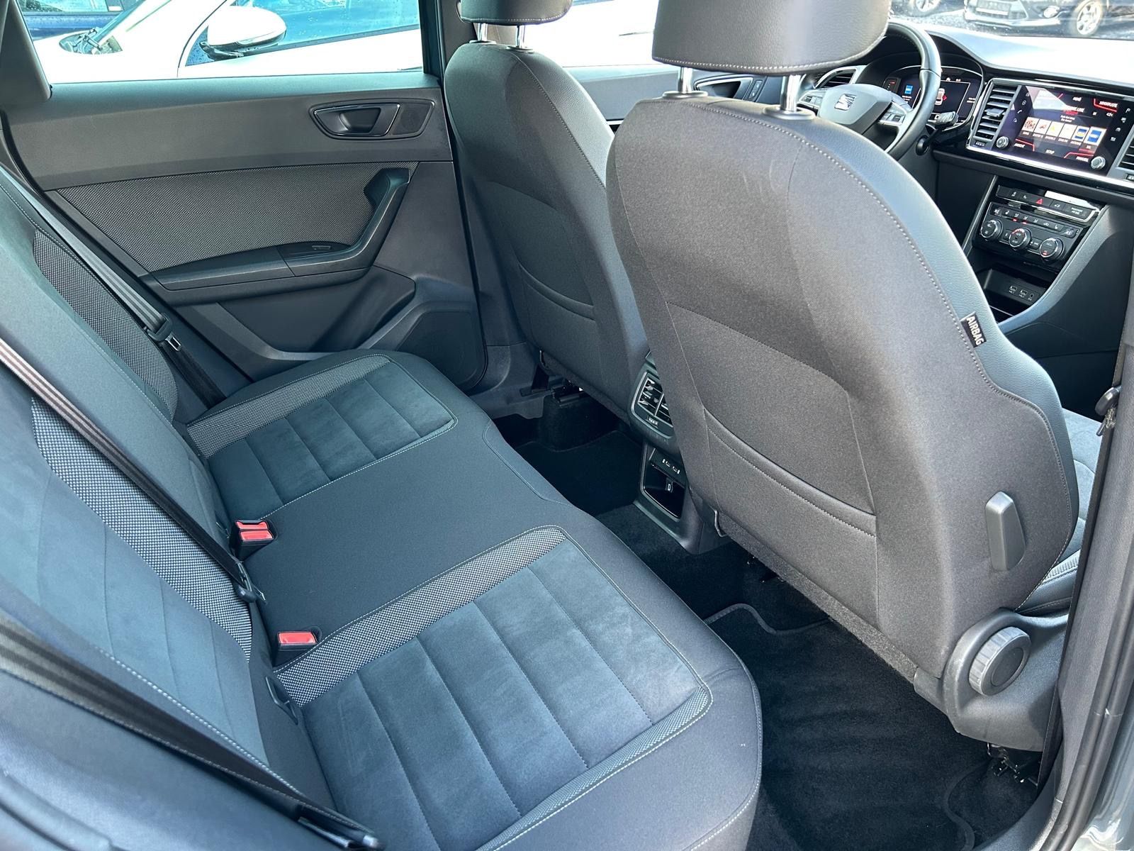 Fahrzeugabbildung SEAT Ateca Xcellence°DSG°AHK°1.Hand°Standheizung°LED°