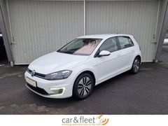 Fahrzeugabbildung Volkswagen e-Golf VII Lim. Navi LED SiHz PDC ACC Wärmepumpe