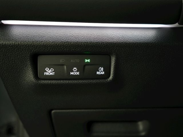 Tiguan R-LINE TDI DSG 4MOTION+AHK+RÜCKFAHRKAMERA