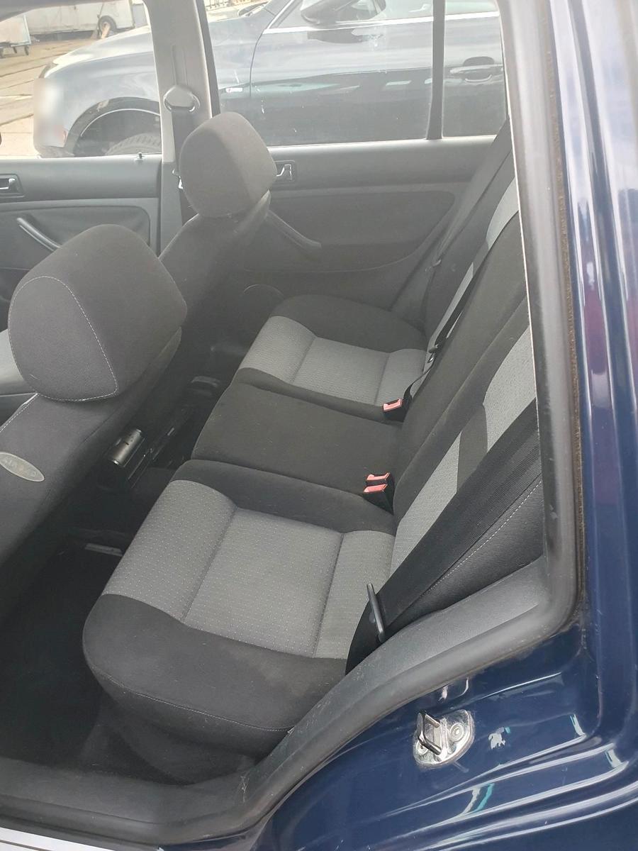 Volkswagen Golf 2005 — photo 8