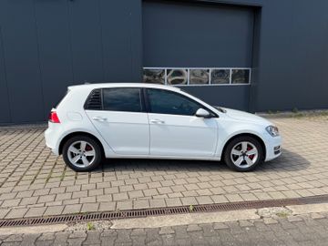 Volkswagen Golf - 5