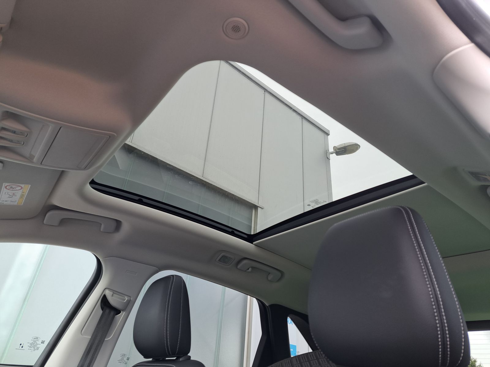 Fahrzeugabbildung Ford Kuga Titanium X 4x4 AUTOMATIK B&O-SOUND PANODACH