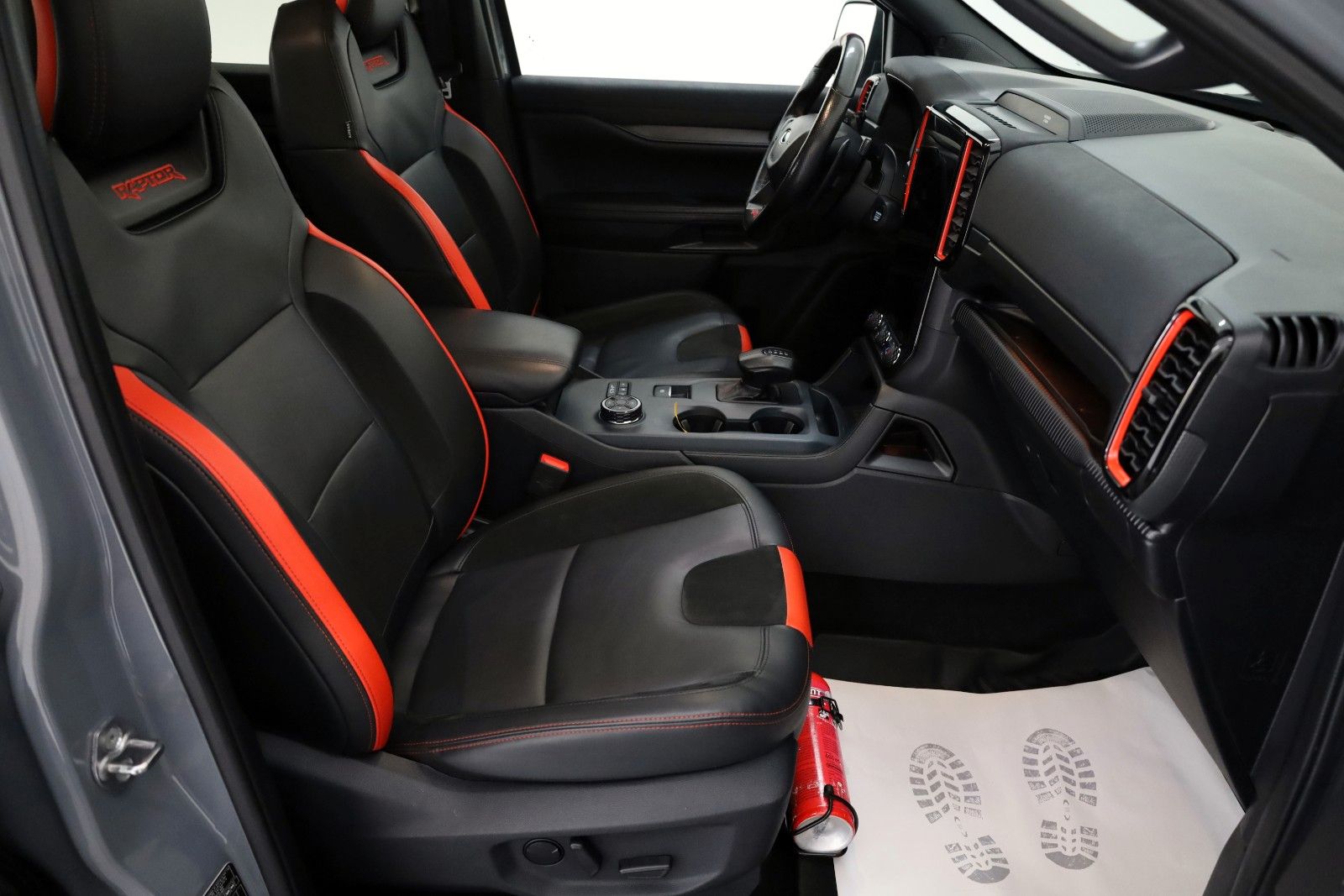 Fahrzeugabbildung Ford Ford Raptor e-4WD ,Techno.73,Rollo, AHK