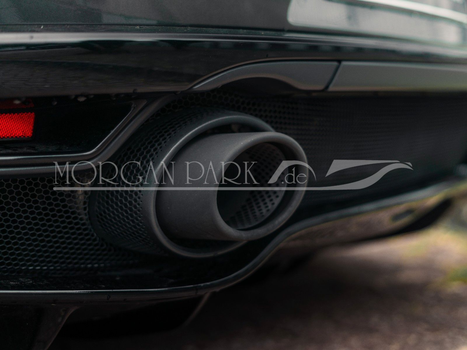 Fahrzeugabbildung McLaren GT *Storm Grey Metallic* + MwSt. + Sportauspuff