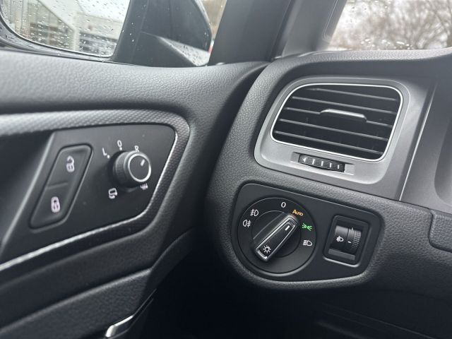 Golf VII 1.2 TSI Lounge 16 ALU SITZHZG NSW WR-AL