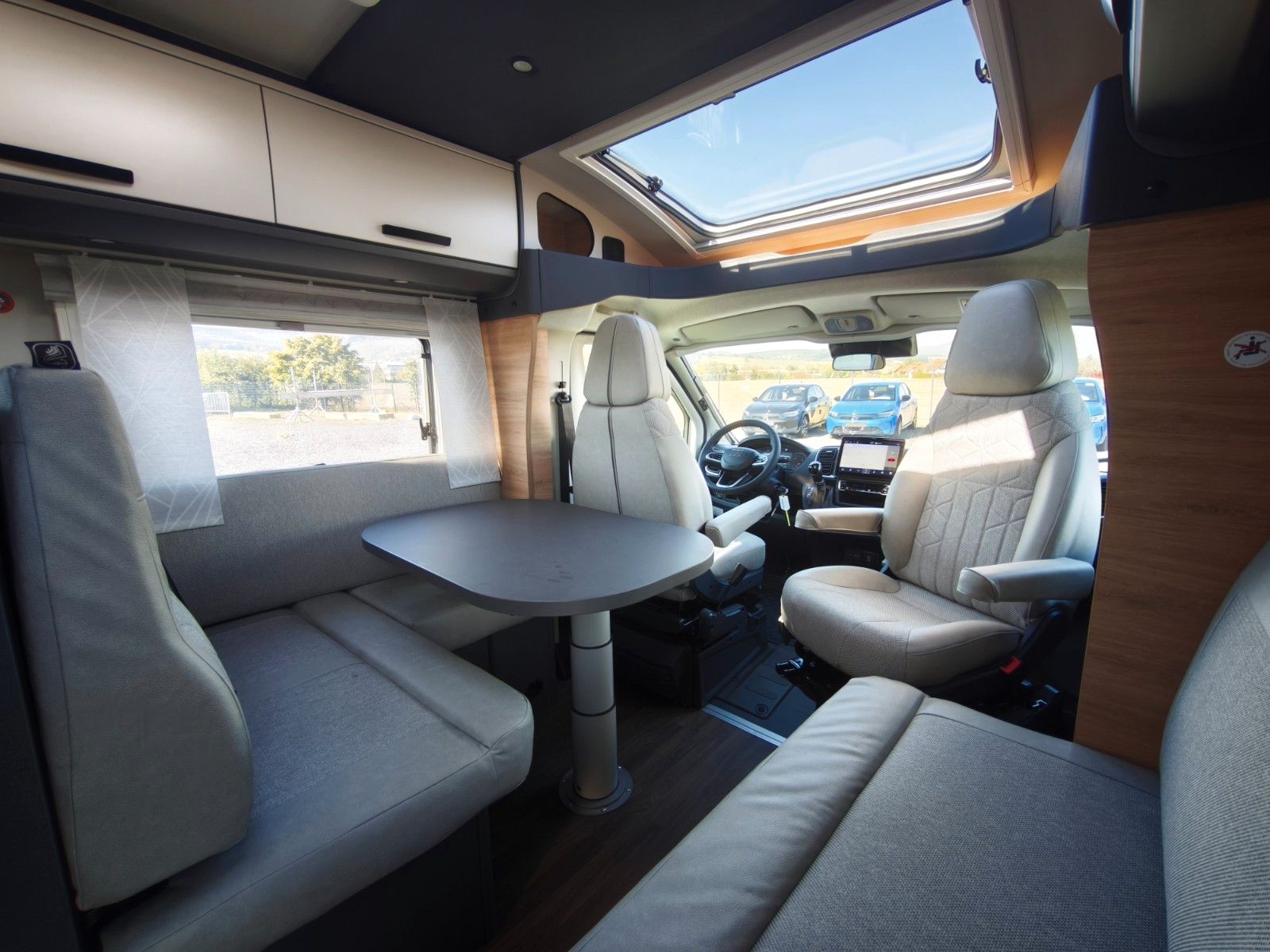 Fahrzeugabbildung Knaus L!VE TI 650 MF Platinum Select*Automatik*MJ2027