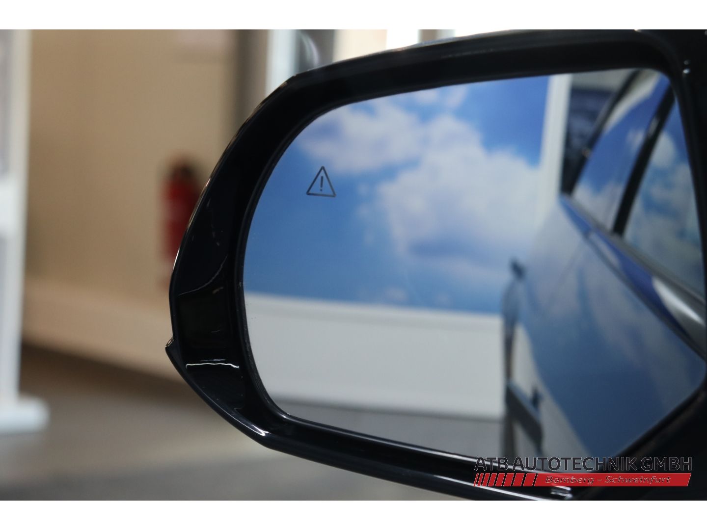 Fahrzeugabbildung Hyundai IONIQ 5 UNIQ 4WD 77,4 kWh Relax-Paket 20''LM-Fel