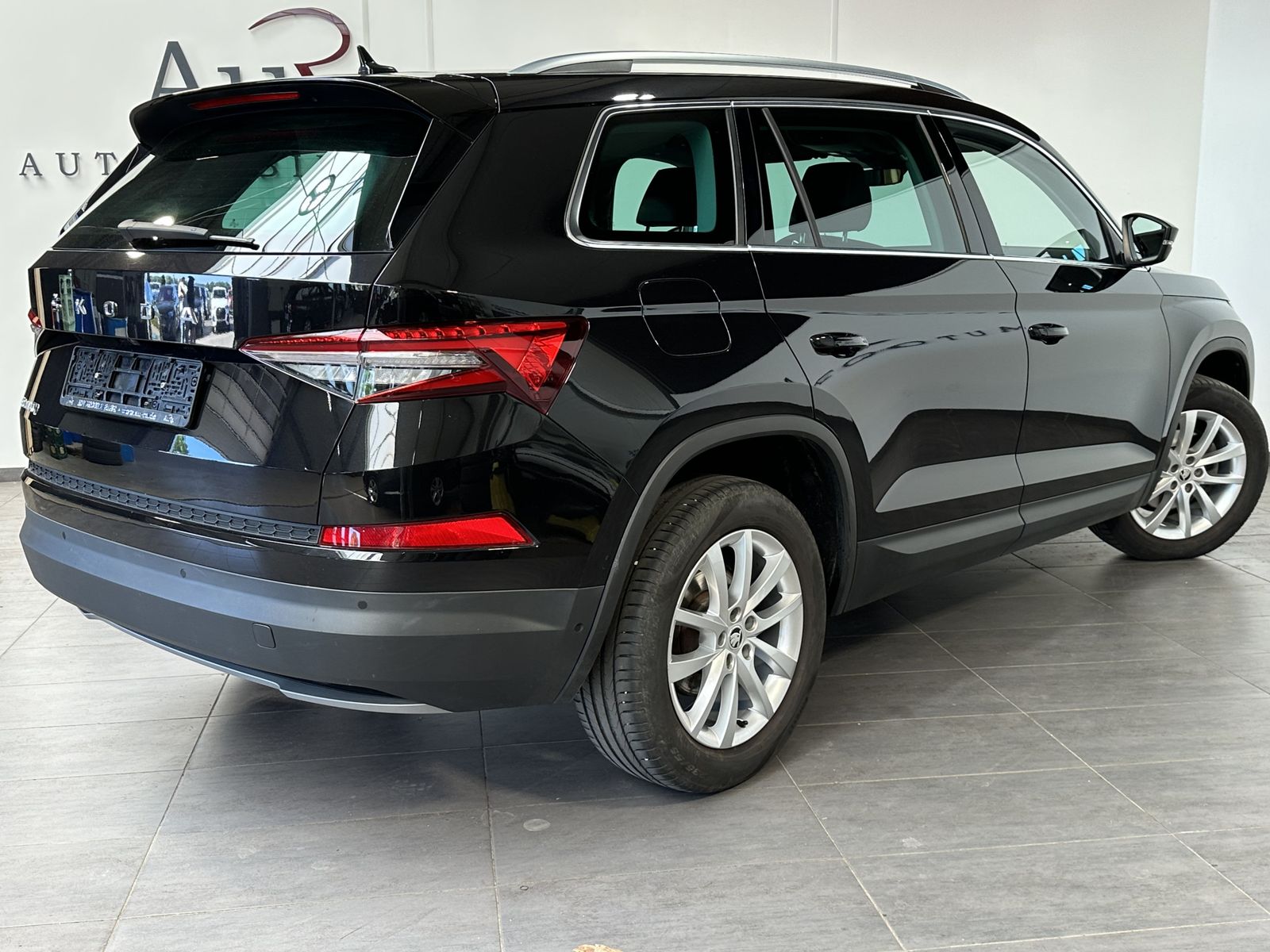 Fahrzeugabbildung SKODA Kodiaq 2.0 TDI DSG Style NAV+MATRIX+ACC+AHK+18ZO