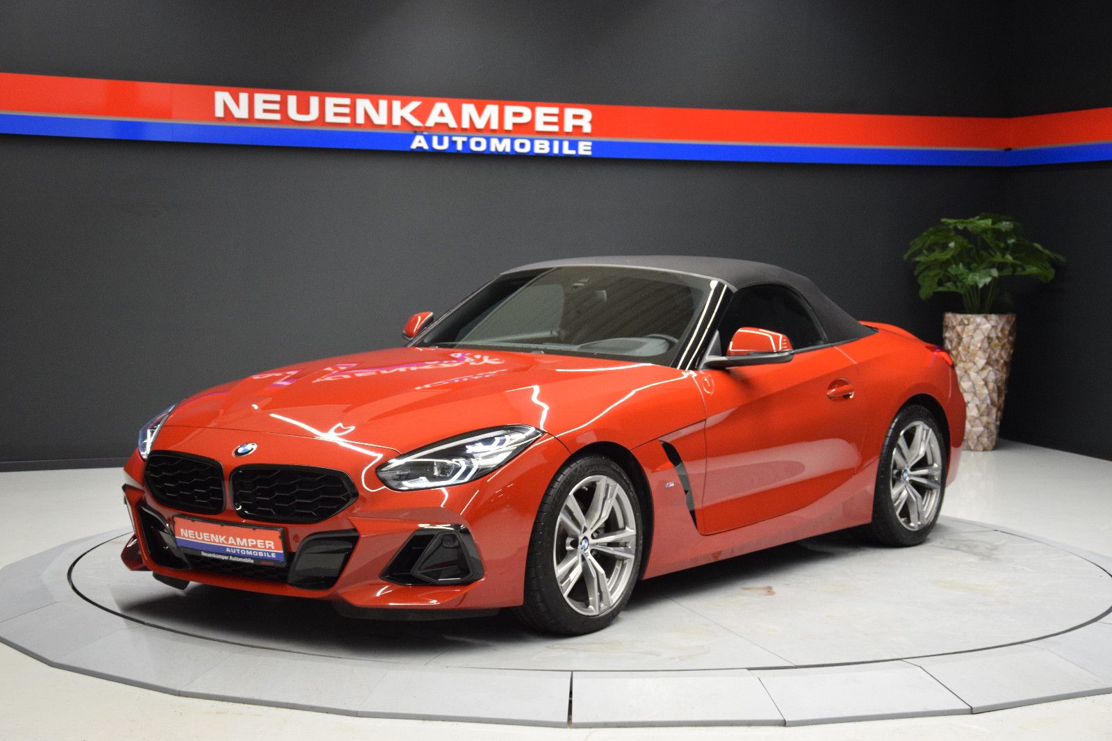 Fahrzeugabbildung BMW Z4 Roadster sDrive 20 i M-Sport Leder HuD Kamera
