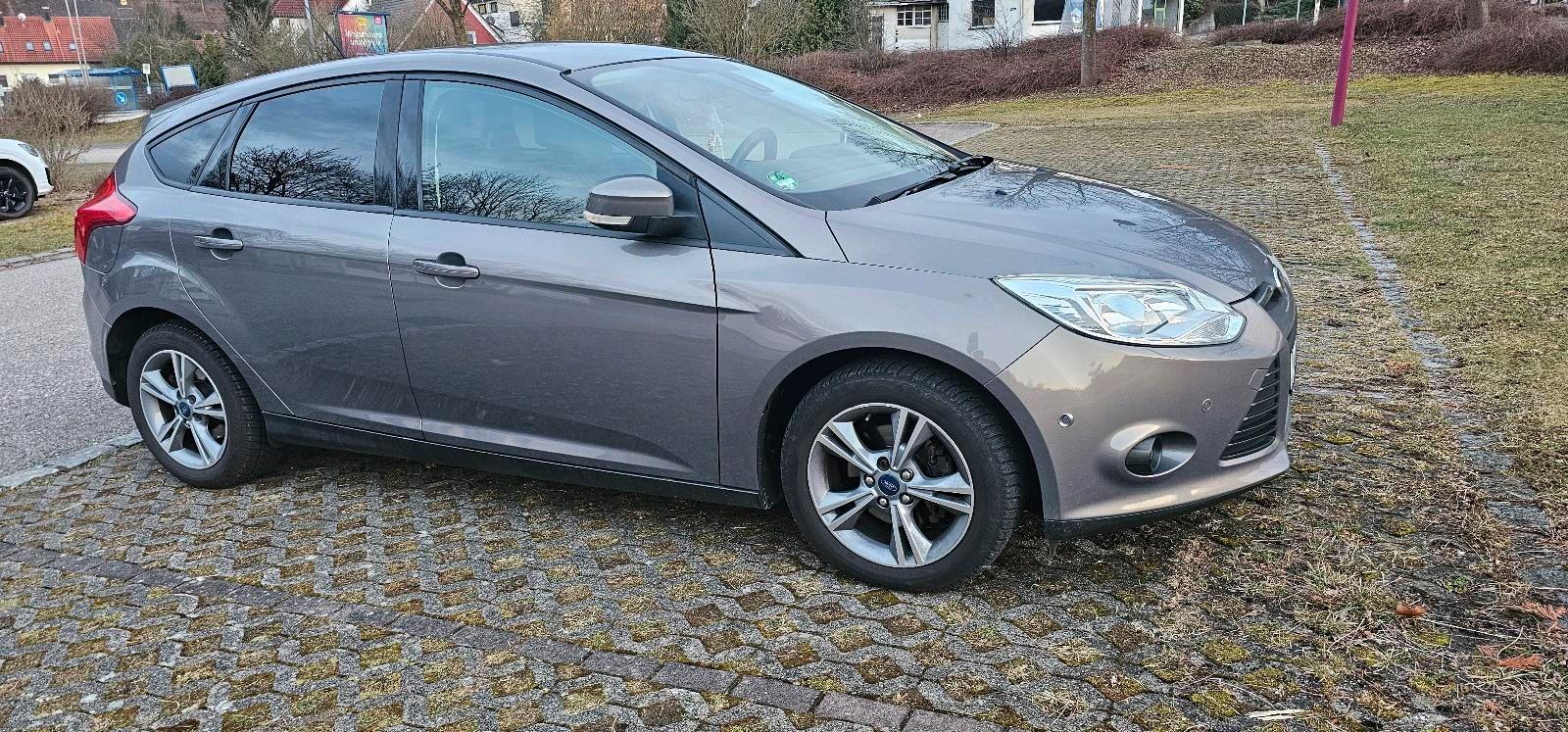 Ford Focus 2014 — photo 7