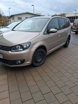 Volkswagen Touran 1.6 TDI - 1T 3    92990km. - Volkswagen Touran mit Diesel-Antrieb: Kleinbus, 1.9
