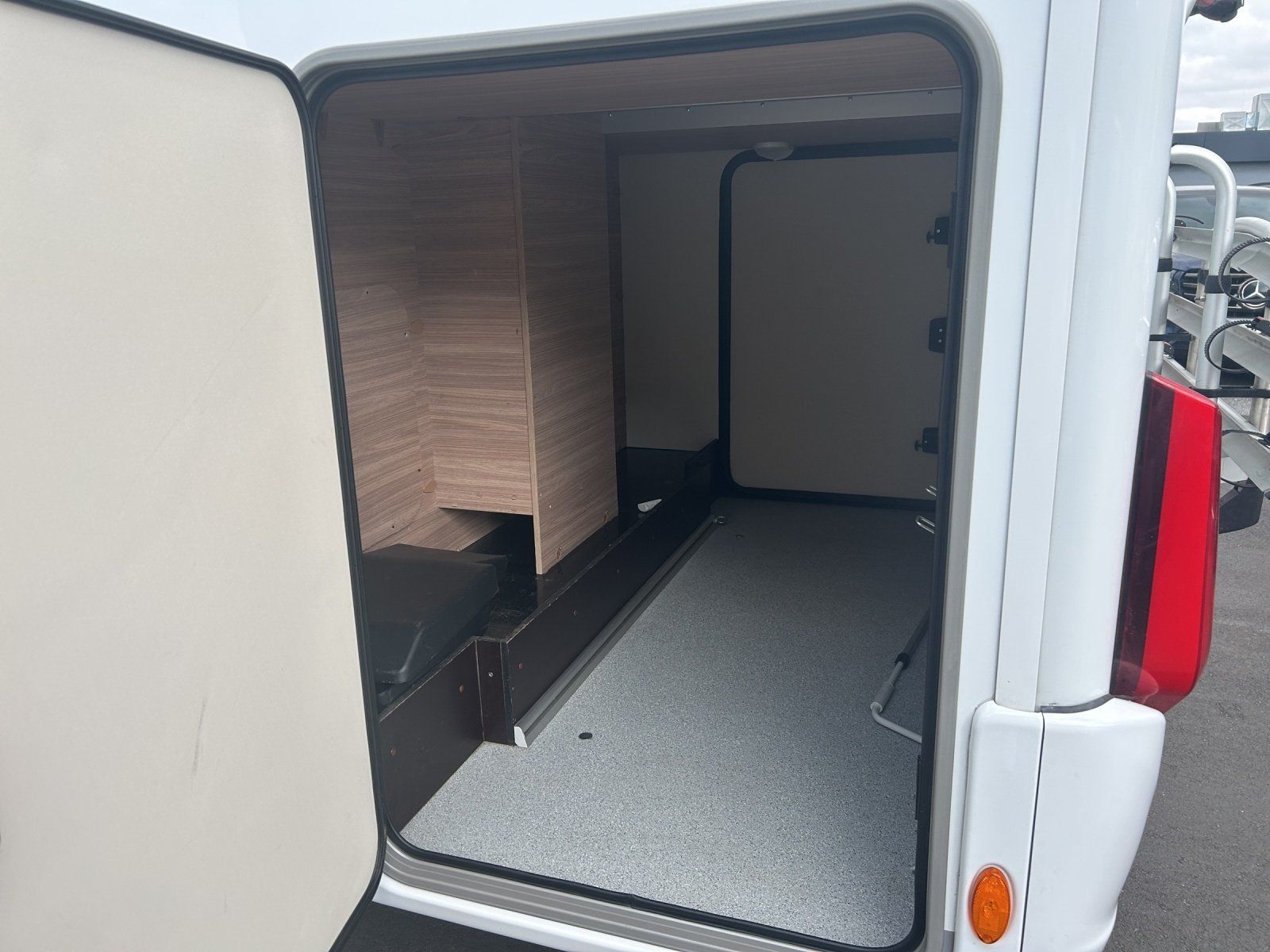 Fahrzeugabbildung Bürstner Bürstner Ixeo 690 G - Riva Loft Solar Kamera AHK