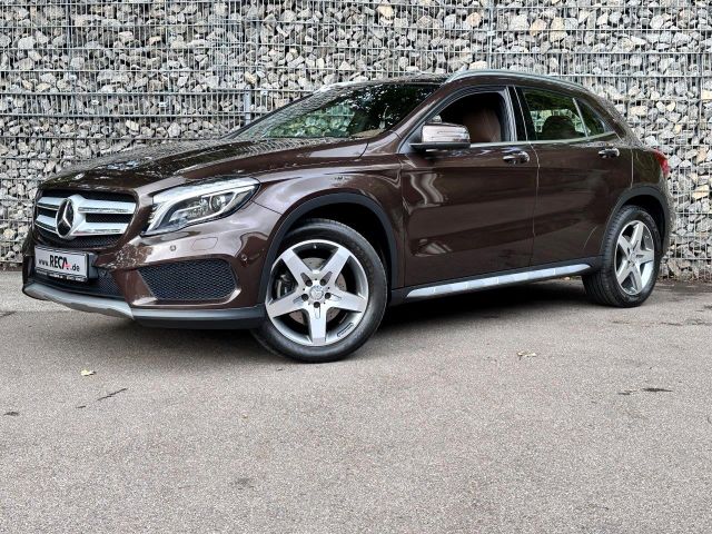 Mercedes-Benz GLA 250 4Matic AMG -Leder-Distroic-ILS-Standheiz